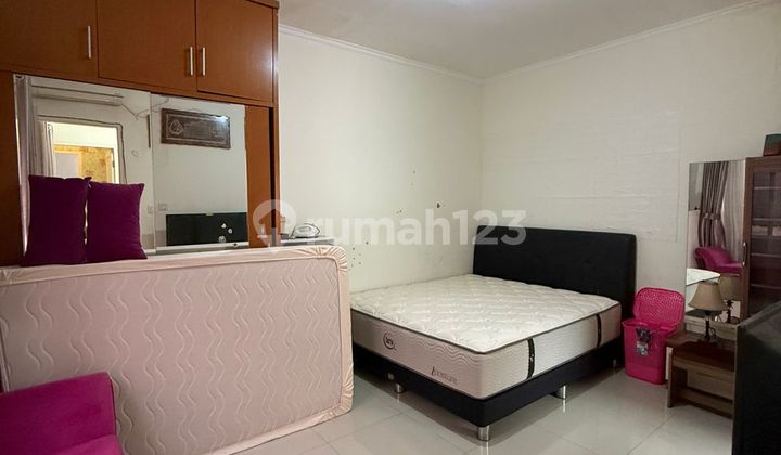 Quick Sale 2-Story Semi-Furnished House in Alicante Gs 2