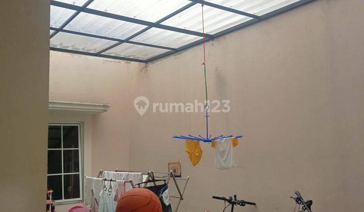 Rumah 2 Lt Rapi Terawat Semi Furnished di Alicante 2