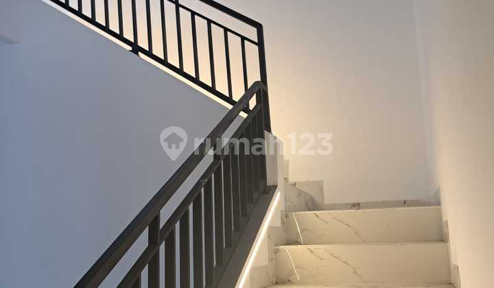 2-story house Brand new Ready to occupy in Griya Loka BSD 2