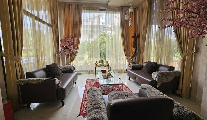 Rumah 2 lt Hook Cakep Semi furnished di The Green BSD 1