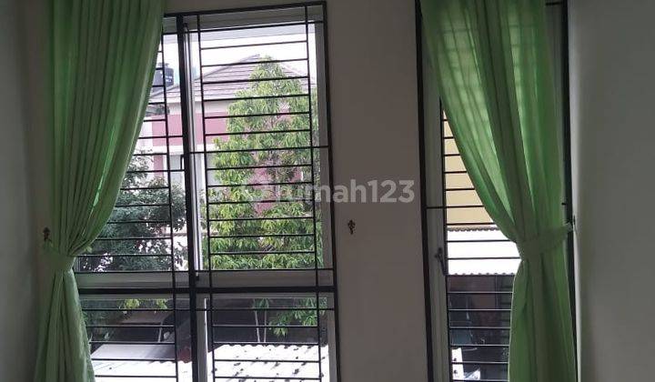 kamar tidur rumah 2 lt semi furnished
