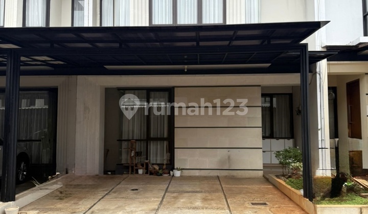 2-story Semi furnished Tidy House in Harvest Bintaro