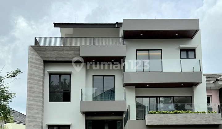 Rumah 2 LT Split Level Brand New di Delatinos BSD