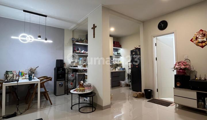 Jual Murah Rumah 2 LT Siap Huni Terawat di Agnesi Gs