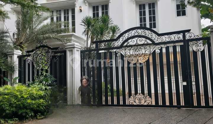 Rumah 2 lt Brand New Premium di Pondok Indah Jaksel