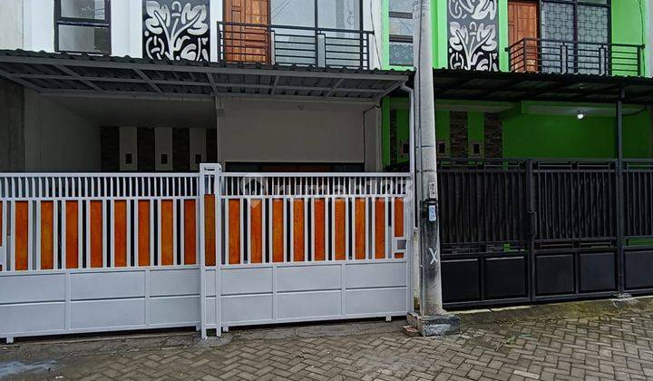 Rumah 2 lantai sukodono dekat puspa agro,legalitas shm  1