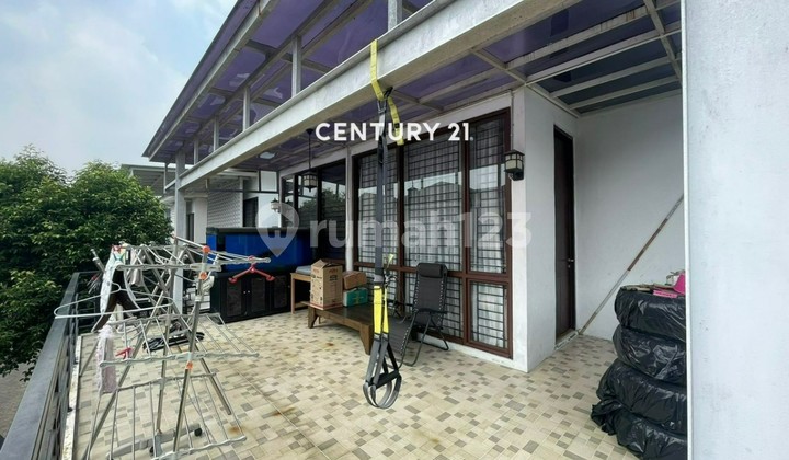 House Ready to Occupy with Swimming Pool at Discovery 5760