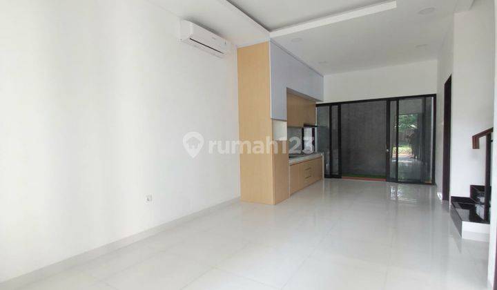 Dijual Rumah Modern Klasik Siap Huni Lokasi Strategis Cpa 6175  2