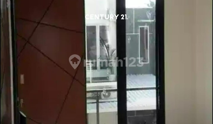 Rumah Minimalis Modern Dekat Sektor 4 5659
