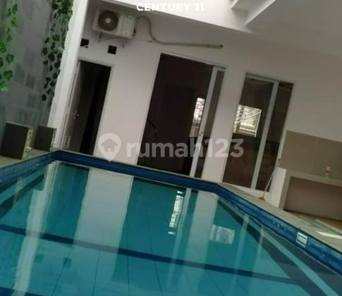 Rumah Town House dengan Private Pool di Pondok Aren 5443 2