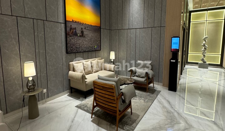 Fully Furnished  
2 Bedroom Converted to Studio  
Tokyo Riverside PIK 2