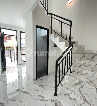 Rumah Mewah Baru Private Cluster Kedoya Di Pusat Kota Jakarta Barat 2