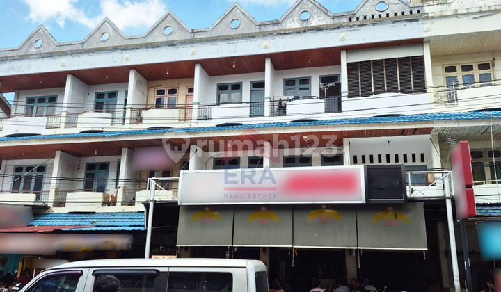 Ruko 3 Lantai Kawasan Ramai Pusat Usaha Siap Pakai di Hijas Ruko 3 Lantai Kawasan Ramai Pusat Usaha Siap Pakai di Hijas