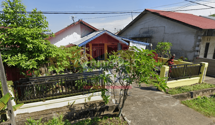 Rumah Dengan Lokasi Strategis Dan Sudah Pagar Keliling di Nirbaya 1