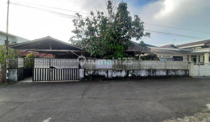 Rumah Lokasi Tengah Kota Cocok Tinggal Dan Usaha 1