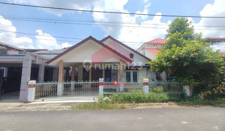 Rumah Terawat Lokasi Strategis Kota di Perdana 1