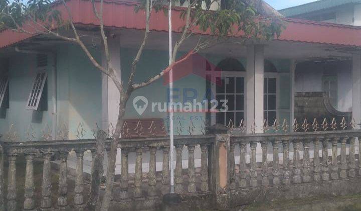 Rumah Siap Huni Dekat Kota di Singkawang 1