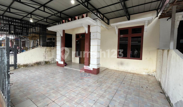 Rumah Kawasan Kotamadya Posisi Depan di Sungai Raya Dalam 2