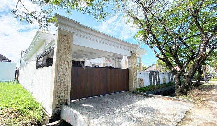 Rumah Fully Furnished Konsep Villa di Pontianak Kota 2