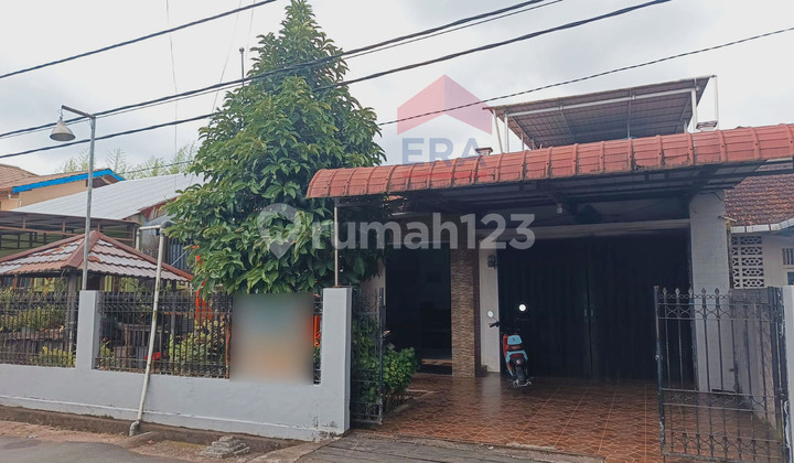Rumah 1,5Lantai Terawat Siap Huni Akses mudah ke Pusat Kota di Parit Haji Husin 2