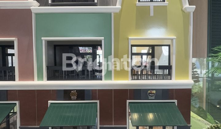 Bustling Shophouse on Boulevard. Citra Garden Bintaro 2