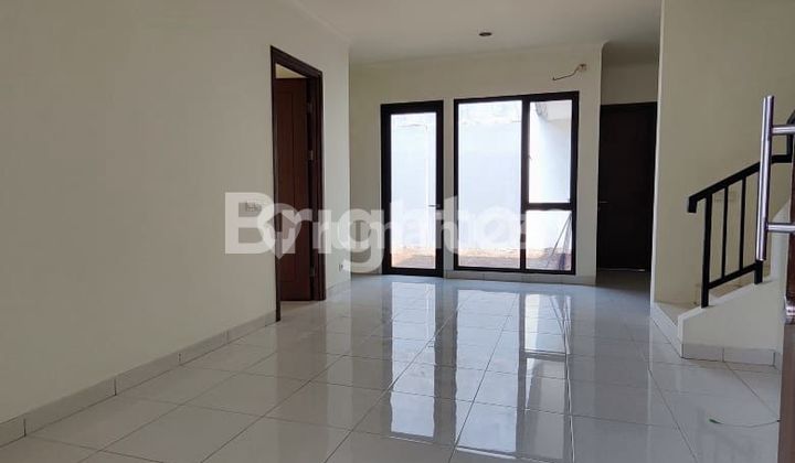 Rumah Nyaman Dalam Cluster. Dekat St Krl Di Bsd City 2