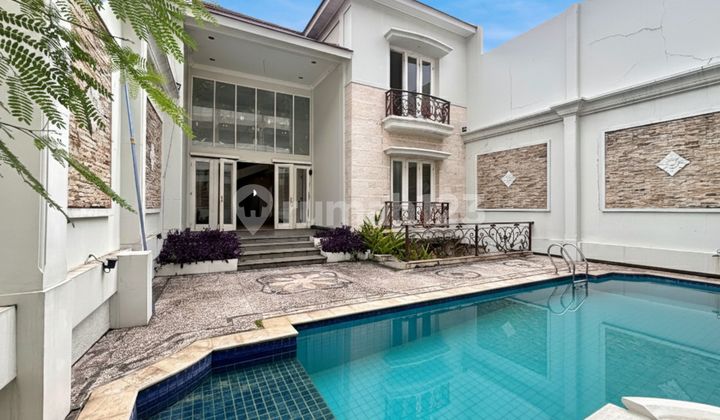 LUXURY HOUSE IN CAWANG - WIDE OTISTA ACCESS 2