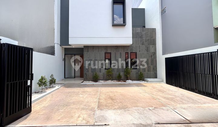 BRAND NEW HOUSE DAERAH TEBET BRAND NEW HOUSE DAERAH TEBET