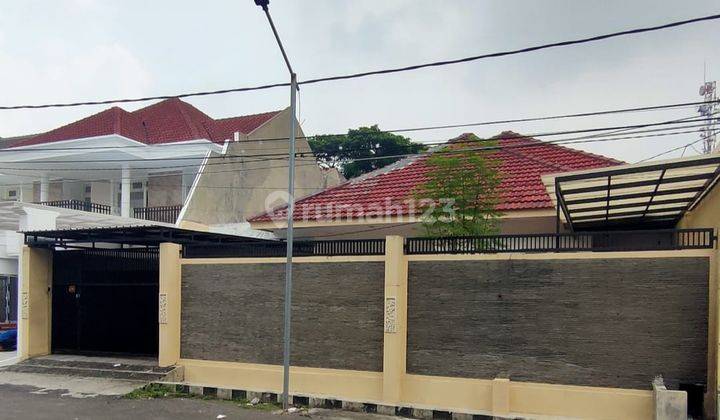 DIJUAL RUMAH SIMPANG DARMO PERMAI DEKAT PUSAT KOTA 1