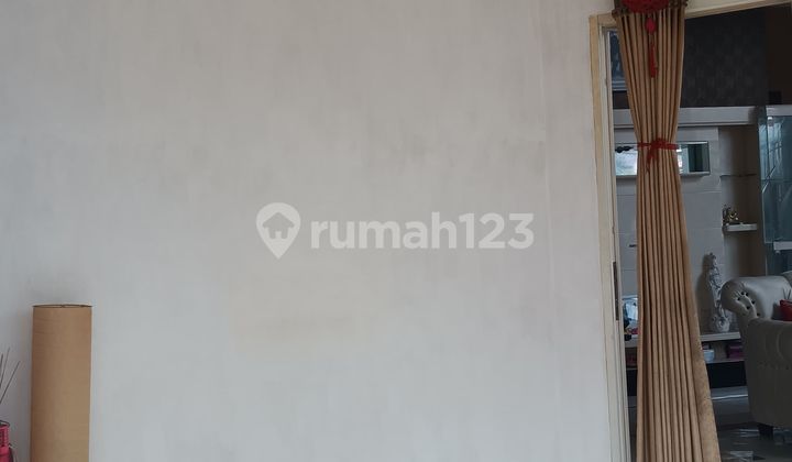 Dijual Rumah Siap Huni di Citraland Utama 2