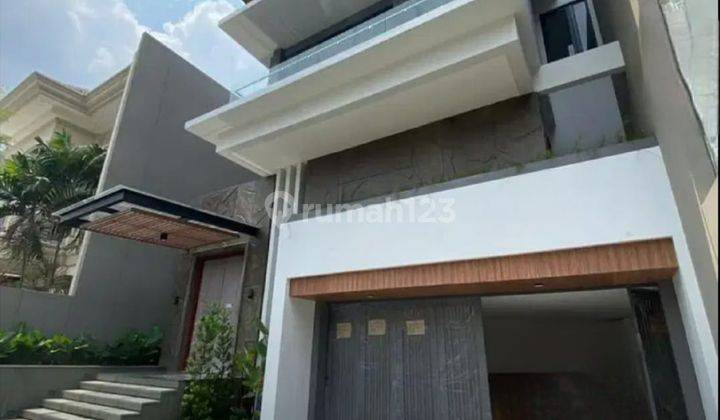 Rumah New Modern Mewah Taman Golf Citraland Surabaya 2