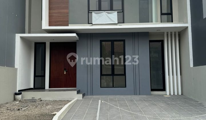 FOR SALE CITRALAND UTAMA SURABAYA HOUSE NEW MODERN READY TO OCCUPY