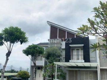 Rumah Minimalis Di Pakuwon Indah One Golf Terrace 1
