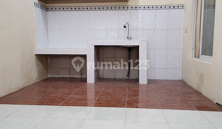 Palma Hill House 700 Million West Surabaya Near School 2