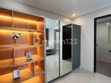 Dijual Rumah Surabaya Barat di Dian Istana Mocca Vrbana 2