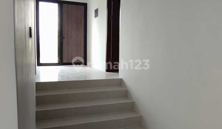 New Grand Pakuwon House Near Margomulyo, Dupak Toll Road New Grand Pakuwon House Near Margomulyo, Dupak Toll Road