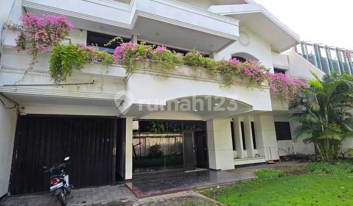 House for Rent in East Surabaya at Manyarkertoadi