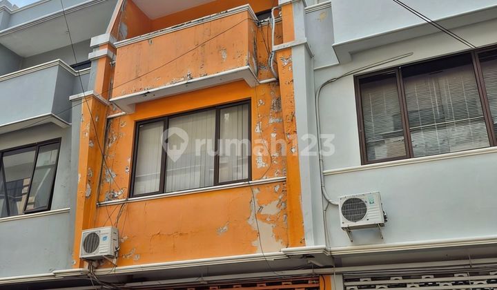 Dijual Ruko Klampis 4 Surabaya Timur Lantai Strategis Dijual Ruko Klampis 4 Surabaya Timur Lantai Strategis