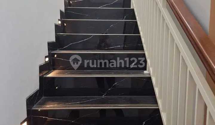 Dijual Rumah Surabaya Timur di Pakuwon City Zimbali Costa 2