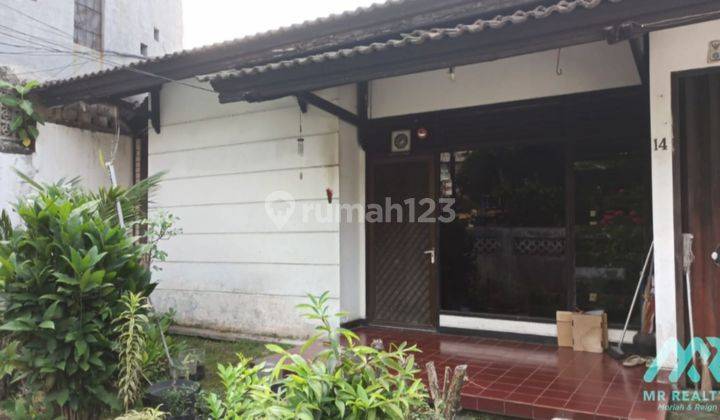 Dijual Murah Rumah 1.5 Lantai Di Kebayoran Lama. Dekat Bgt Ke Mall Gancit/ Pim 2