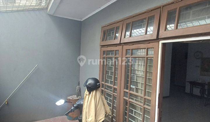 Dijual Murah Rumah 2 Lantai Di Pejagalan  1