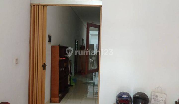 Dijual Murah Rumah 1½ Lantai Di Dekat Jl. Gajahmada 2