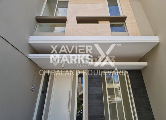 Rumah Baru di Klampis, Surabaya