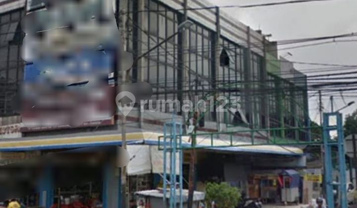 For Sale: A 3.5-story shophouse on Jalan Ciputat Raya, strategically located. For Sale: A 3.5-story shophouse on Jalan Ciputat Raya, strategically located.