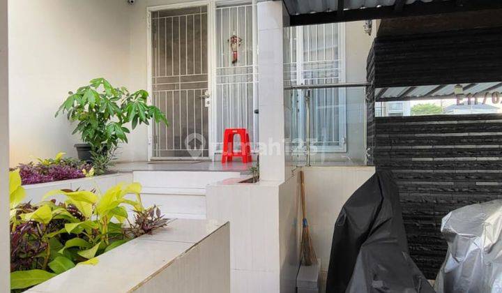 Dijual rumah mewah furnish di Duta Garden 2