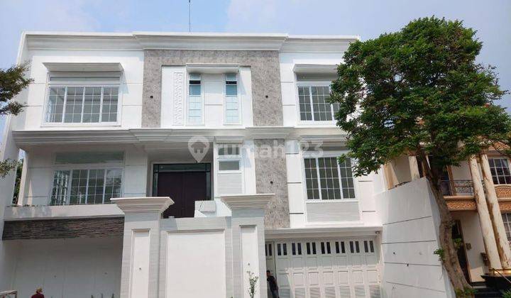 Dijual rumah 5 lantai di PIK 1 Cluster Venice.Ada kolam renang,ruang karaoke 1