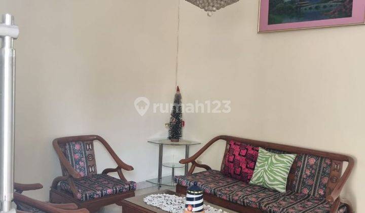 Disewakan rumah baguss Semi Furnish  (KT 5+1) di Perum Daan Mogot Baru  2