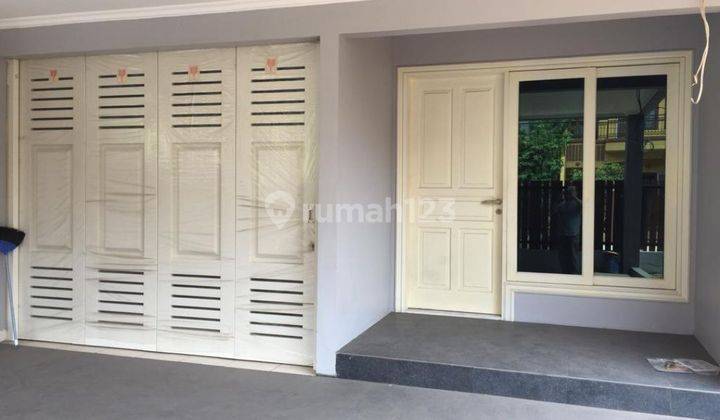 Dijual rumah bagusss minimaliss HOEK (LT 252m²) di Taman Surya Jakbar.Hadap Timur Laut 1