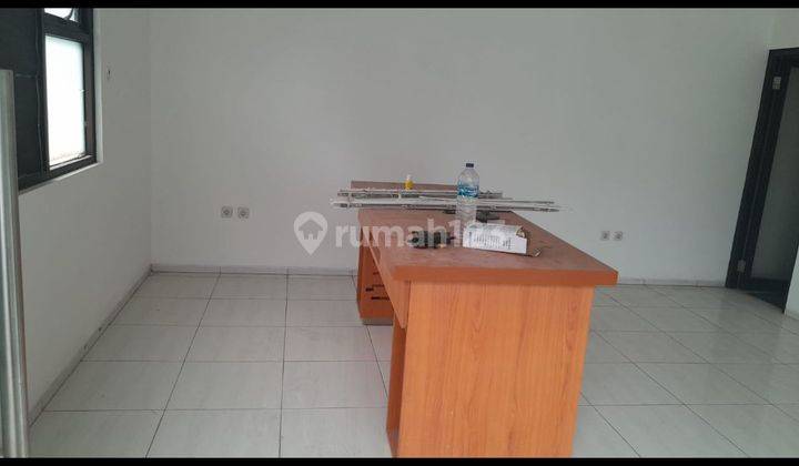 Disewakan Gudang LT 800m² ada office di Pergudangan Kavling DPR Cipondoh 2