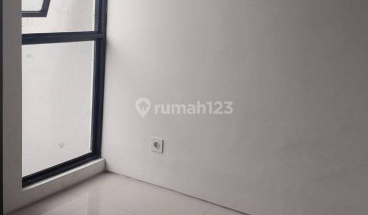 Dijual rumah baru belum pernah dihuni di Cluster Alma, Citra Garden Puri Kalideres 2